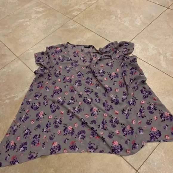 torrid floral flowy top size XXL - Picture 4 of 4
